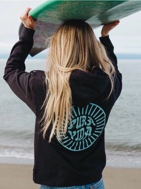 Pura Vida Black Hoodie - Medium